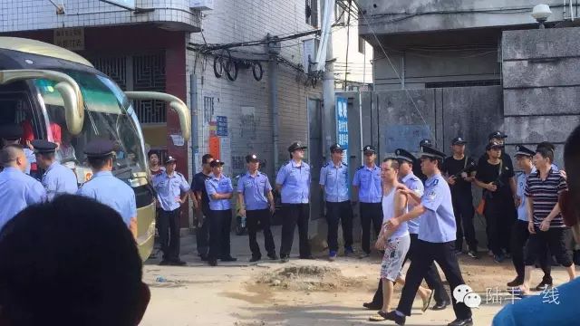 陆丰对5名毒犯执行死刑现场组图视频