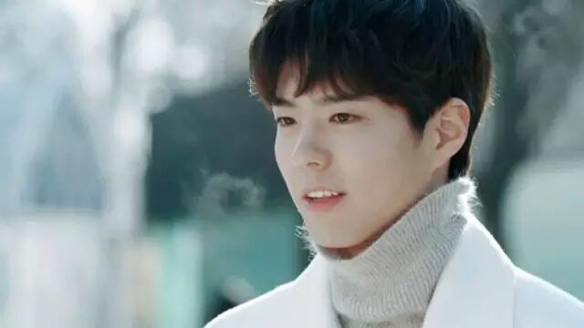 朴宝剑身材好到吓吓叫 厚实大胸肌出现一道深沟!