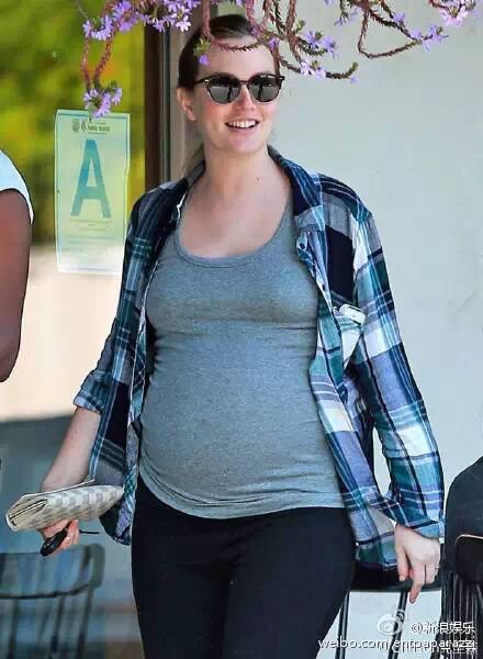 QueenB怀孕当妈妈~是不是也该给你的孩子储备点牛奶了-怀孕期