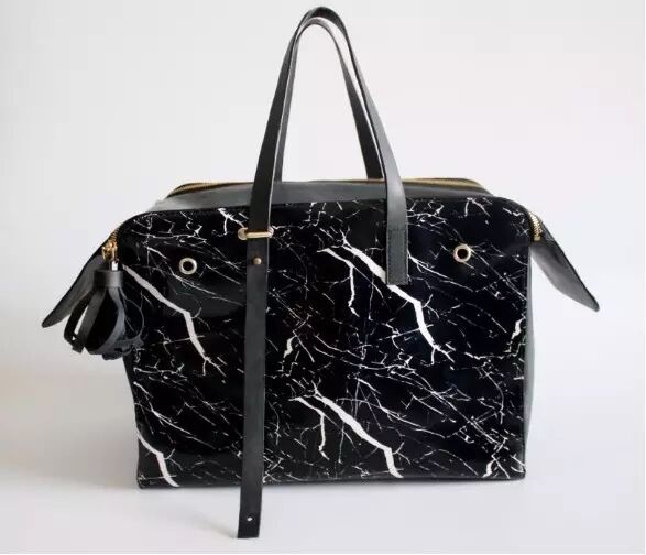 這個(gè)90后女生的手工皮具品牌重新定義奢侈品，“好設(shè)計(jì)”治愈你的伐開心