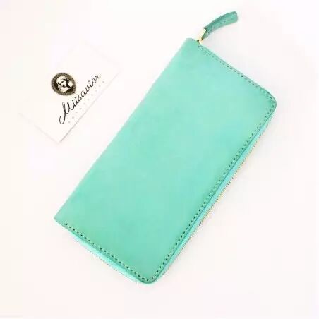 這個(gè)90后女生的手工皮具品牌重新定義奢侈品，“好設(shè)計(jì)”治愈你的伐開心