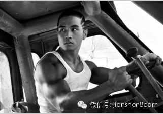 韩国明星刘承俊肌肉照,堪称最MEN的男人