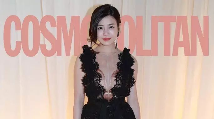 陈妍希穿这深V小黑裙,让别人怎么安心看秀