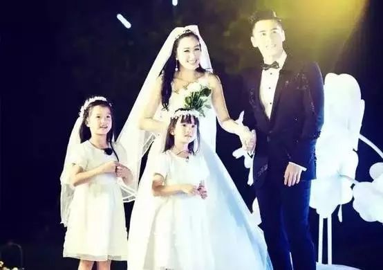 钟丽缇被求婚成功,这事跟贾静雯也有关?!
