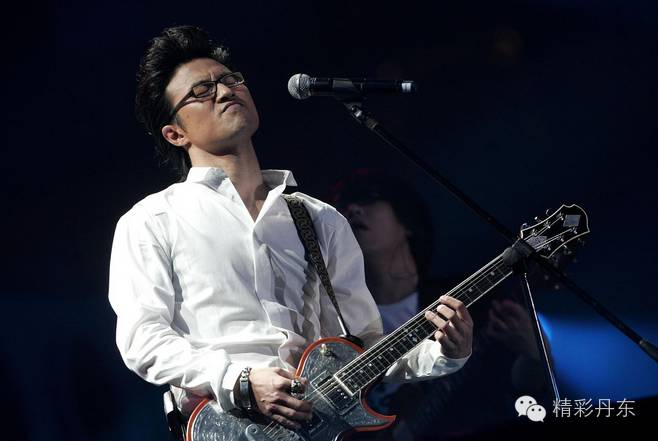 陈赫文章小巫见大巫?扒一扒极品渣男汪峰的故事