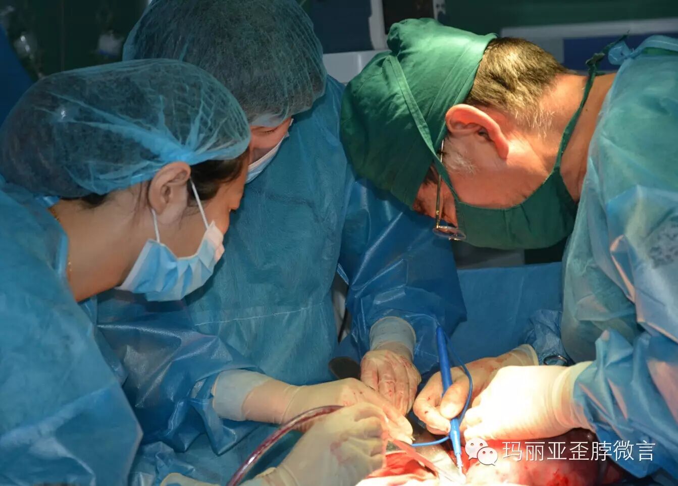 【新闻姐儿】“怀孕”8月不能平躺 腹中取出5个大瘤10馀小瘤!-怀孕期