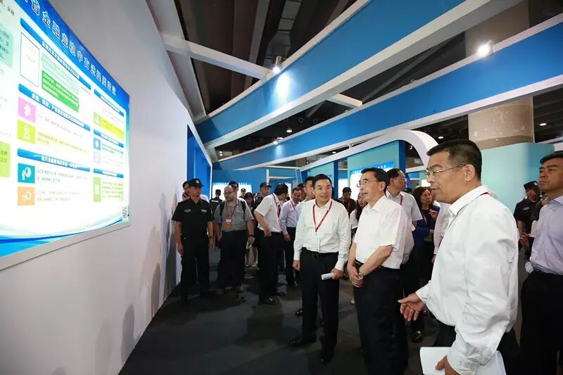 朱小丹省长金交会调研强调： 让金融更好地服务实体经济助力创业创新