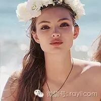 扮靓经  周冬雨小宋佳说,夏装的配饰越简单越显高级!