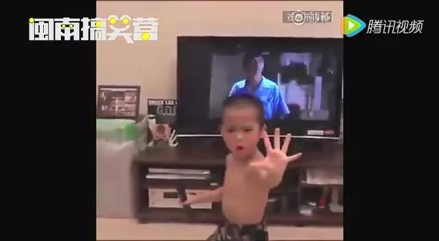 从1岁就开始看李小龙的电影,太佩服了!