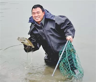 养殖泥鳅挣钱吗_致富养殖泥鳅怎么样_致富经泥鳅养殖