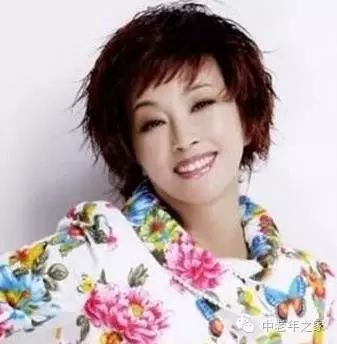 刘晓庆从倔强“丑小鸭”到影视大明星的历程!