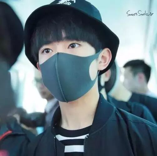 #全员加速中#三亚录制 TFBOYS三小只、黄景瑜现身景区...