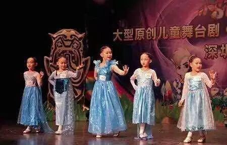 真的这么火?!海选现场竟成了TFboys的演出专场!