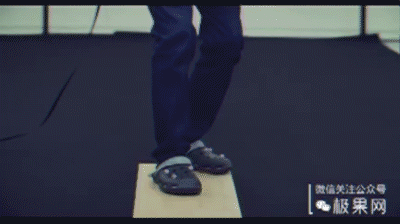 这这个日本成人游戏玩到你腿软，那些用虚拟现实看AV的都弱爆了