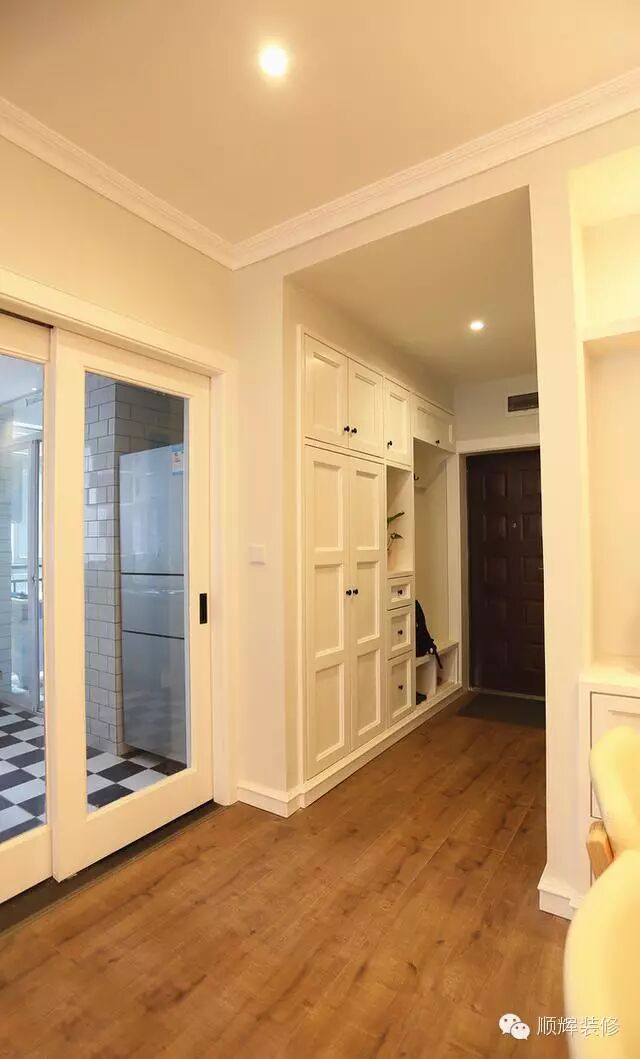 70平老房子二次装修玄关效果图