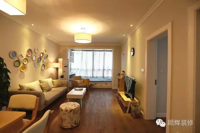 70平老房子二次装修客厅效果图