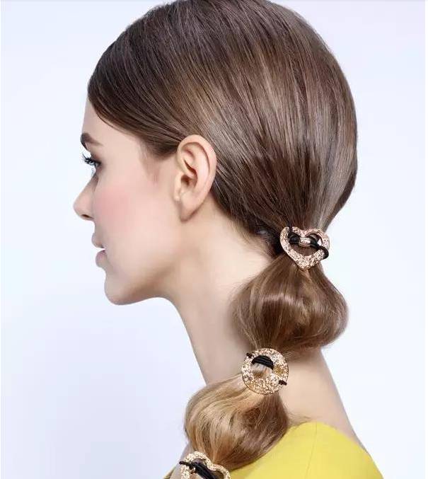 粉嫩泡泡辫，让你减龄10岁不止！