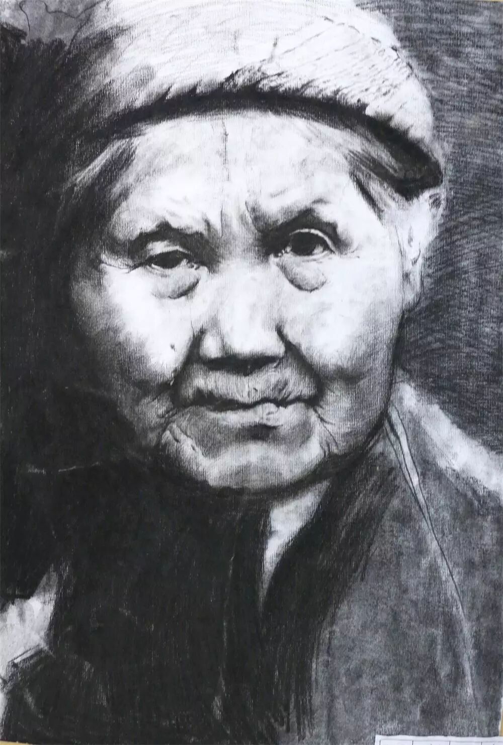 视觉传达设计15级本科的《设计素描》展