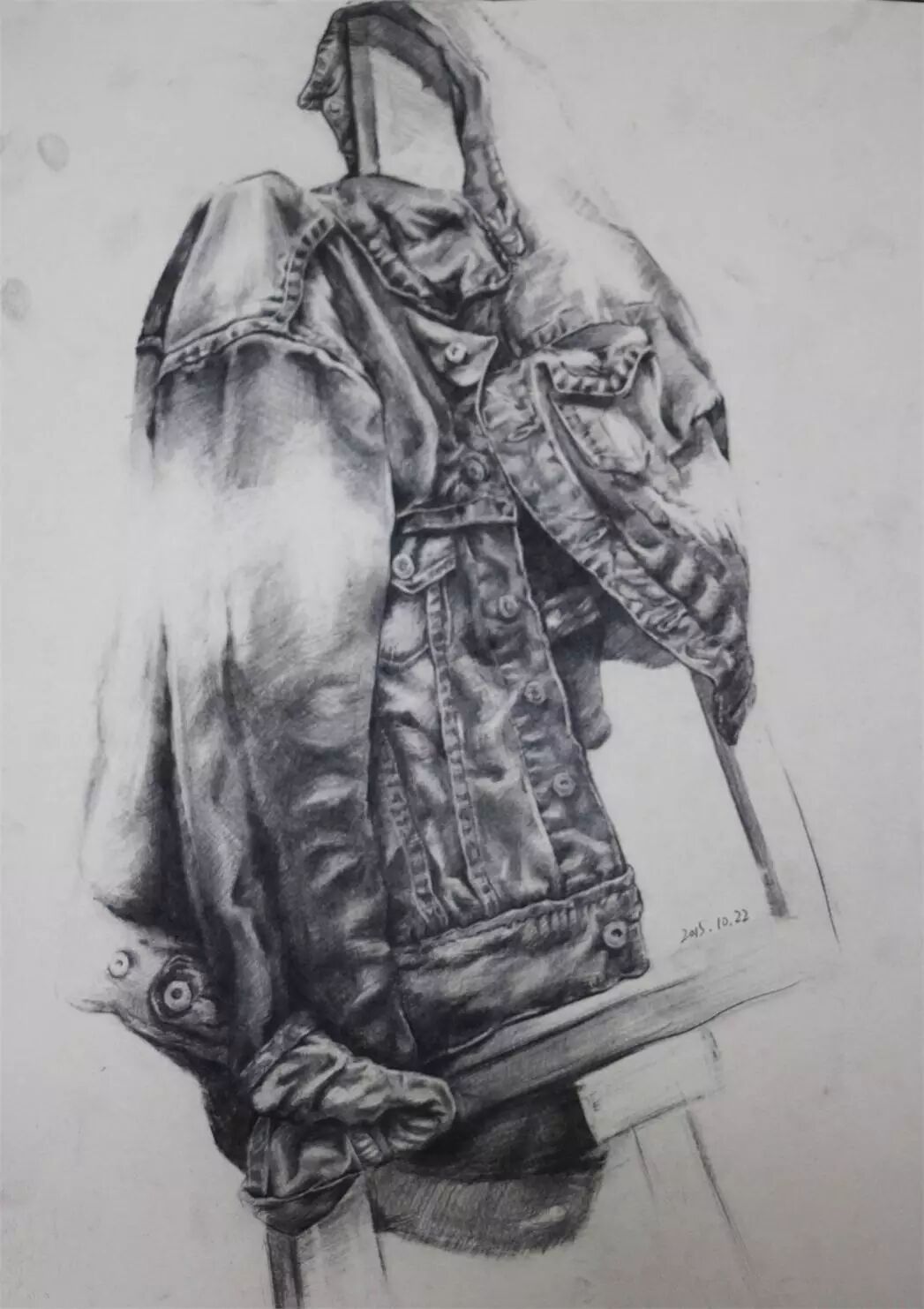 视觉传达设计15级本科的《设计素描》展