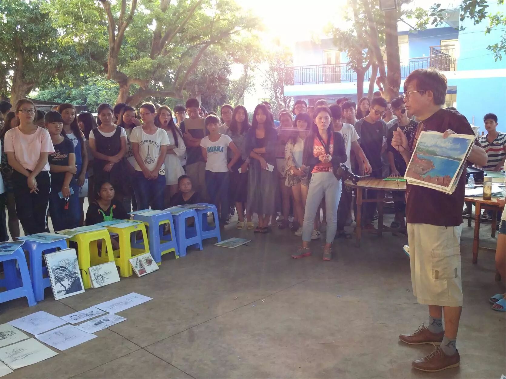 学院15级师生赴涠洲岛写生------崔君旺教授速写教学实录