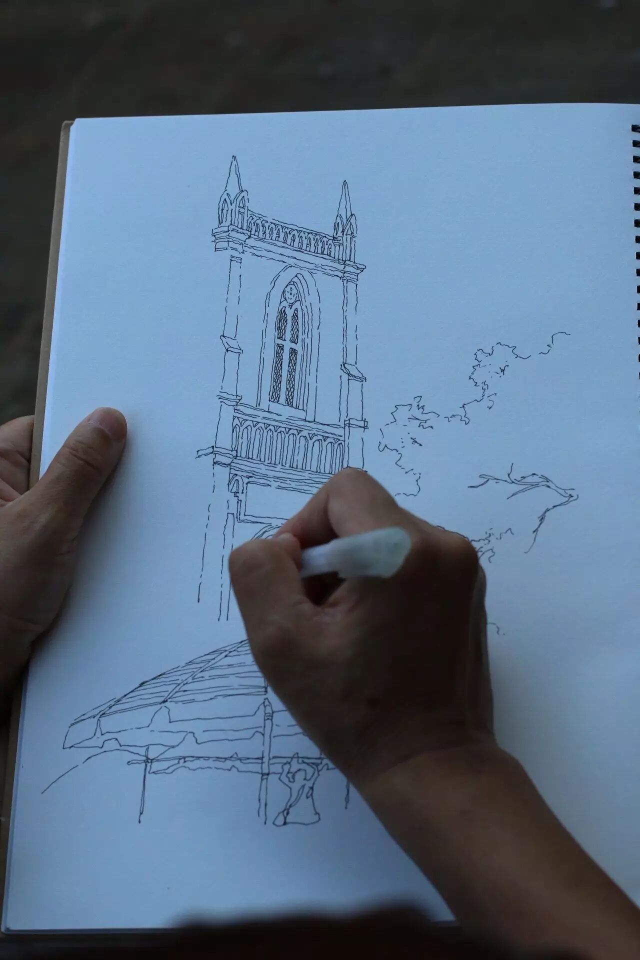 学院15级师生赴涠洲岛写生------崔君旺教授速写教学实录