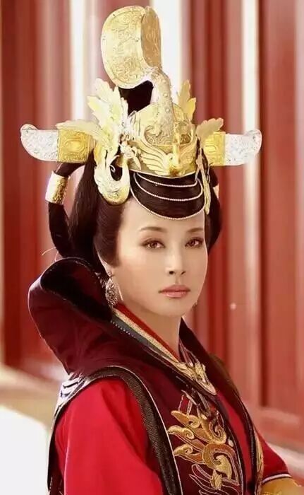 八月上演|刘晓庆演话剧《武则天》再现一代女皇风采