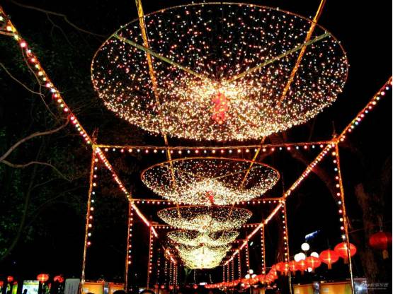 灯光+？=夜景经济？