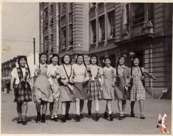 前后三十年 <wbr><wbr>·<wbr><wbr>中国妇女地位冰火两重天