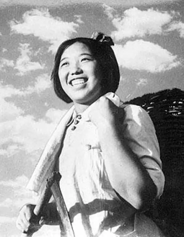 前后三十年 <wbr><wbr>·<wbr><wbr>中国妇女地位冰火两重天