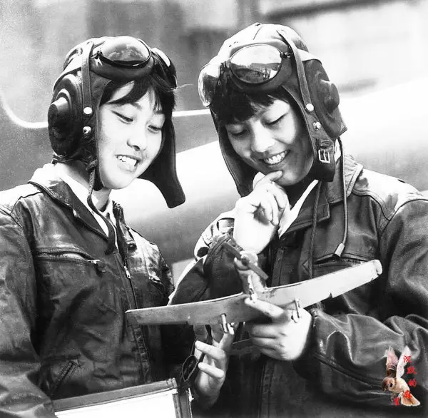 前后三十年 <wbr><wbr>·<wbr><wbr>中国妇女地位冰火两重天