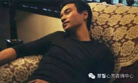 热点事件”张国荣自杀真相“ 这个人道出全部真相 你们都...