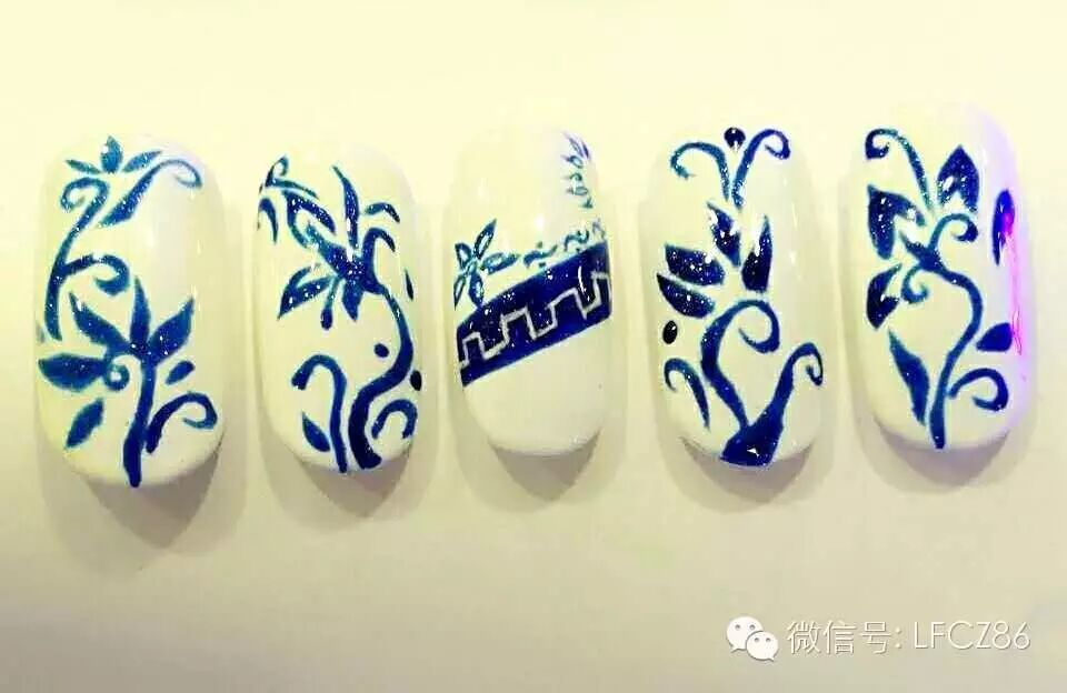 青花瓷,周杰伦的青花瓷,NO,是指甲上的青花瓷