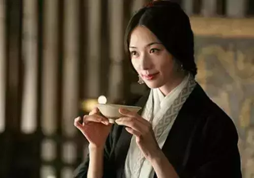 茶礼仪：怎样奉茶与品茶