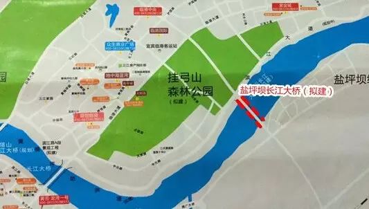 于盐李路处设互通立交,后跨越丽雅大道,长江,临港滨江路,于北岸设天元