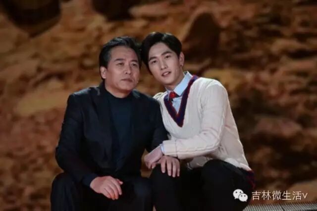 2016猴年春晚精彩剪辑--杨洋、佟铁鑫、赵薇、张杰