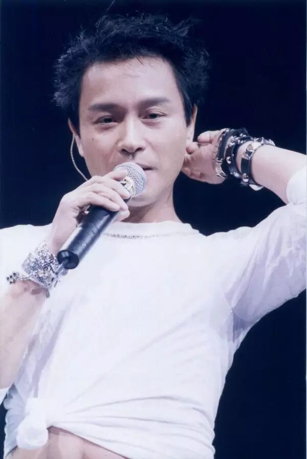 张国荣生前和梅艳芳最后一次同台