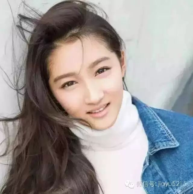 她样貌不输郑爽,4岁出道,7岁当主演!今年才18就........