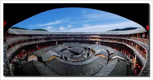 现实中的福建土楼，是不是和《大鱼海棠》一样美？