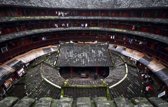 现实中的福建土楼，是不是和《大鱼海棠》一样美？