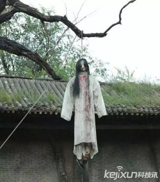 揭秘中国第一鬼村灵异事件:半夜裸女水井边洗澡