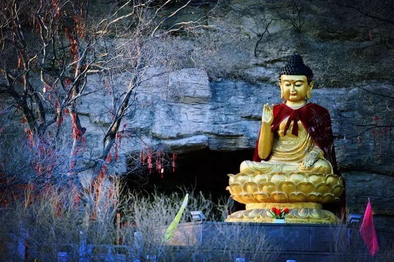 力德無(wú)人機(jī)航拍帶你瞰千年石窟 