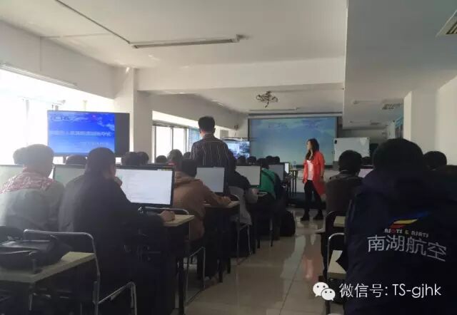 無(wú)人機(jī)駕駛培訓(xùn)--現(xiàn)代藍(lán)領(lǐng)首選！