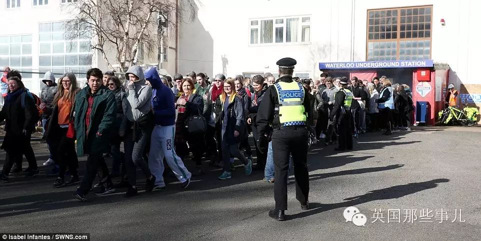 伦敦被炸 地铁被埋 奥斯卡欠三千英国人小金人