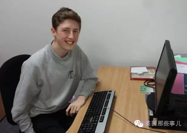 15歲就有了23個員工..他就這麼靠玩Minecraft玩出了自己的事業 遊戲 第11張