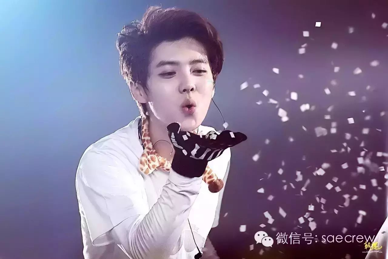 SAE“封”狂四月-鹿晗霸屏