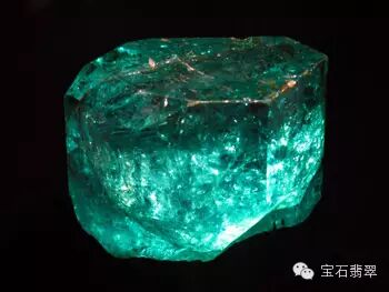 【珠宝知识】世界最贵祖母绿皇冠拍出8300多万天价 【珠宝知识】世界最贵祖母绿皇冠拍出8300多万天价