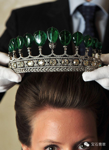 【珠宝知识】世界最贵祖母绿皇冠拍出8300多万天价 【珠宝知识】世界最贵祖母绿皇冠拍出8300多万天价