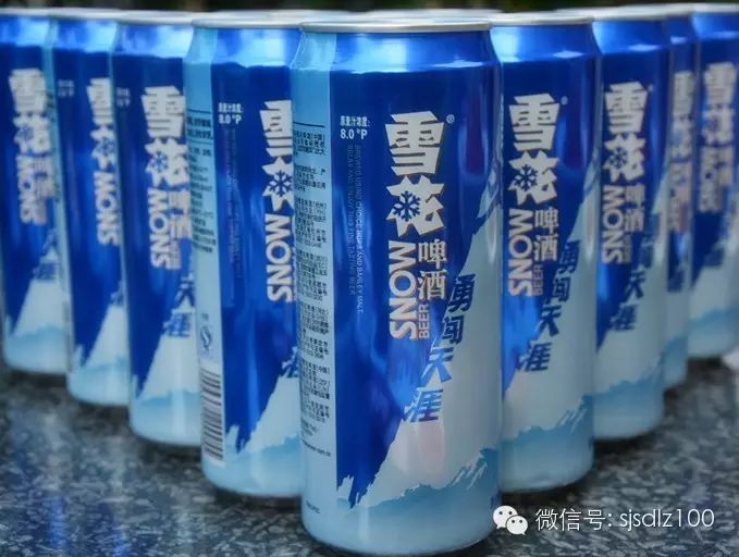 小龙虾盛宴,每桌都送一件雪花勇闯啤酒.勒哈爽翻啦!