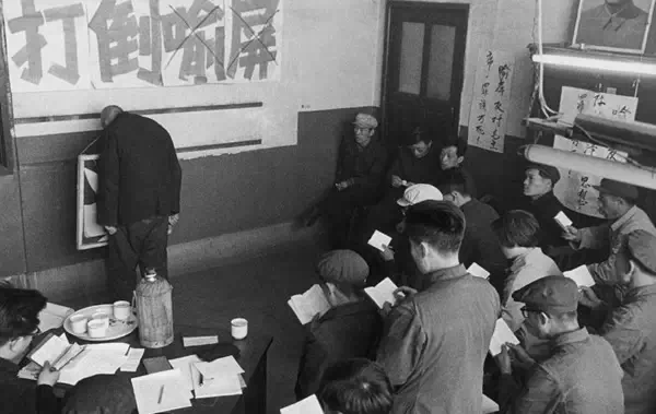 典藏:文革中那些批斗揪斗的场景(组图)