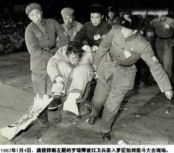 典藏:文革中那些批斗揪斗的场景(组图)